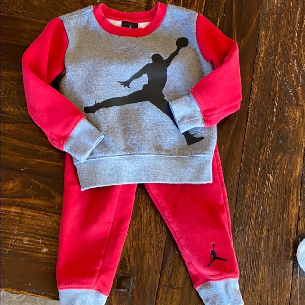 2T Jordan sweat set